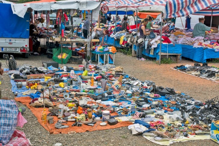 An Insider's Guide to Hawaii's Flea Markets and Swap Meets